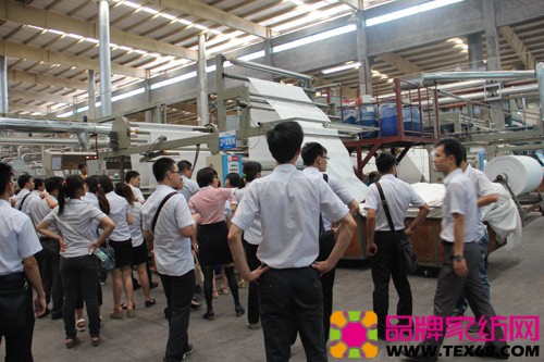圖美寢飾營銷團隊深入工廠學習，探秘印染核心工藝